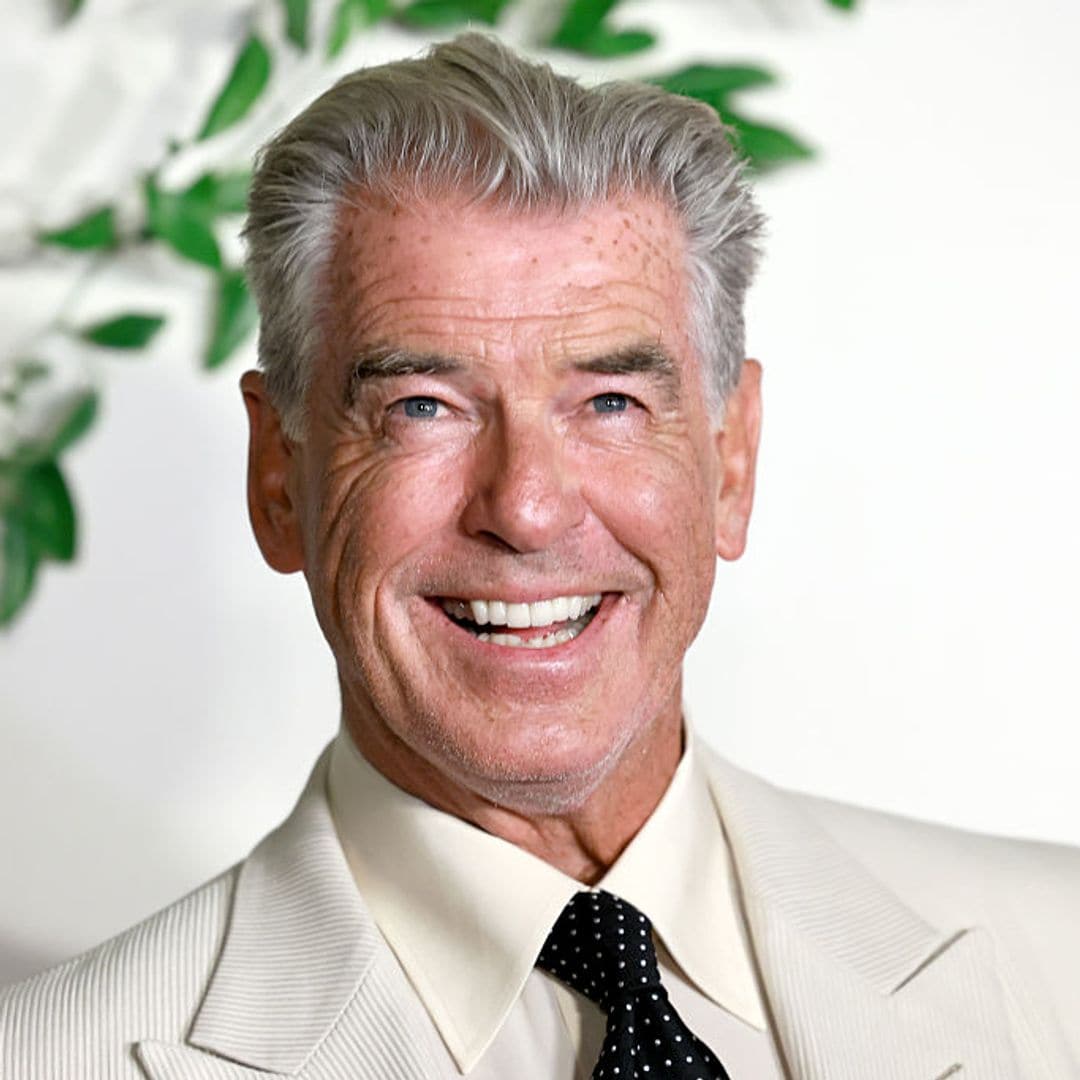 Pierce Brosnan revela el secreto detrás de su excelente pelo (que no deberías perderte)