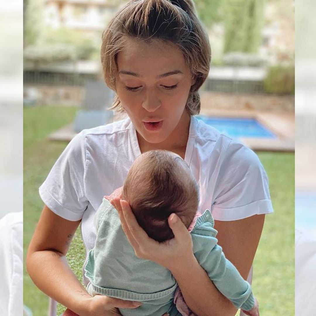 Acunar a su hija Roma, el mejor plan de Laura Escanes