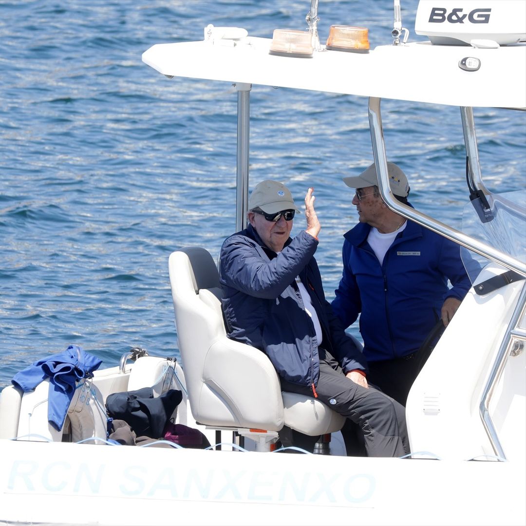 Primeras imágenes del rey Juan Carlos tras no presentarse al acto de conciliación con Miguel Ángel Revilla