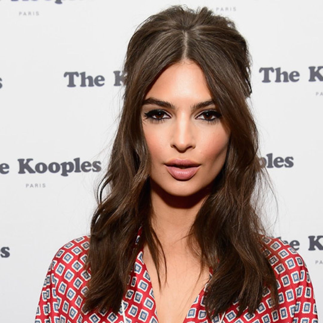 ¡Coser y cantar! Cinco peinados de Emily Ratajkowski que querrás copiar