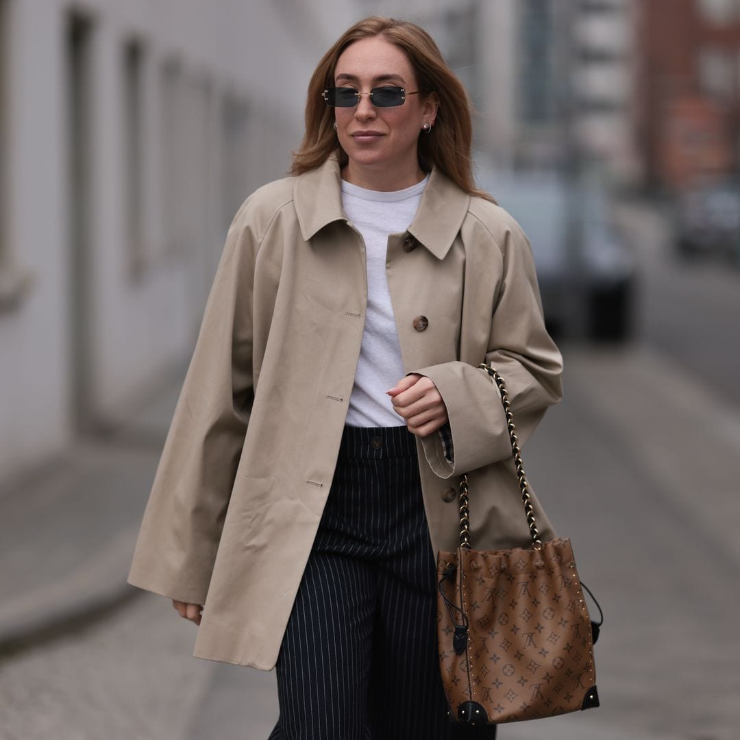 El 'trench coat' es la prenda atemporal que necesitas en tu armario