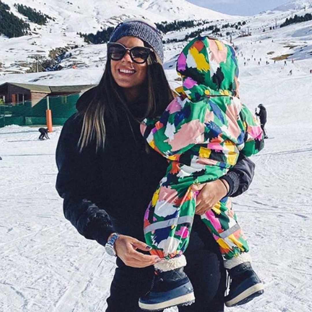 La escapada a la nieve de Laura M. Flores con su hijo Matías