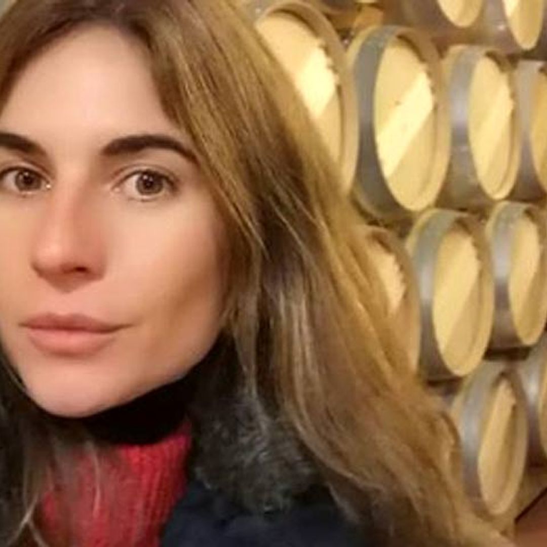 ¡Con casi tres años de retraso! Lourdes Montes y sus hermanos celebran el 60 aniversario de su madre