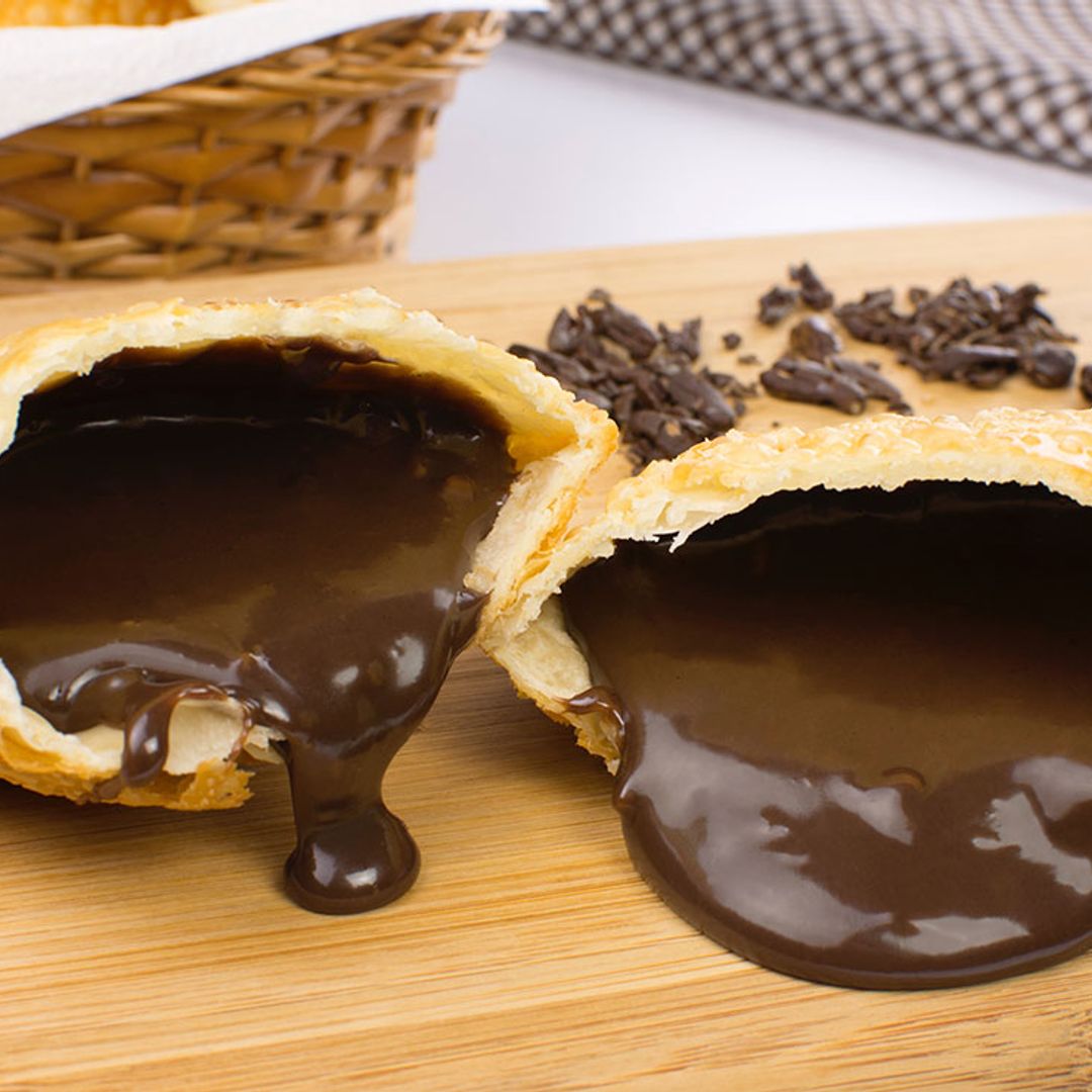 Empanadillas rellenas de chocolate