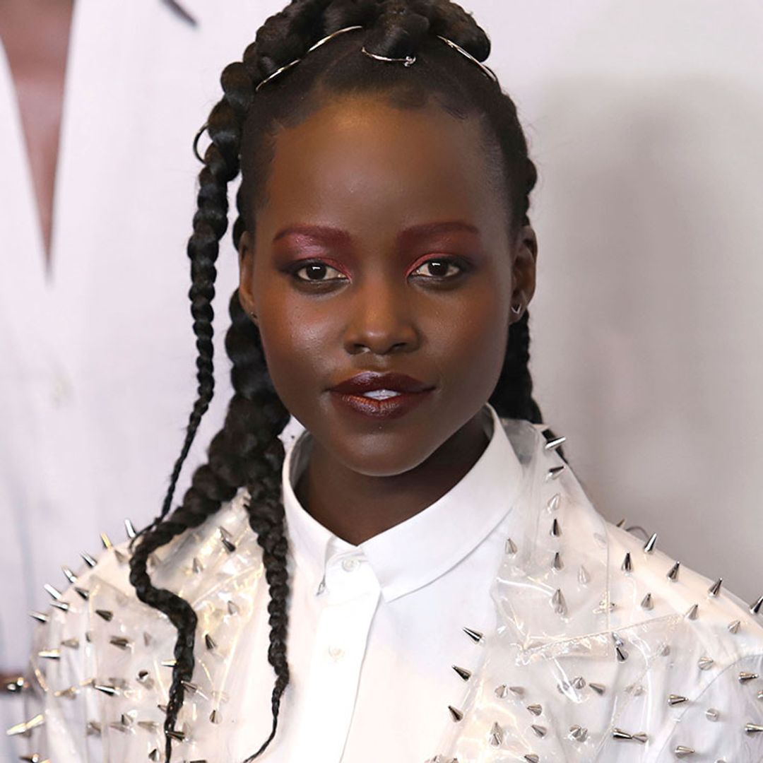 Lupita Nyong'o cambia de registro dentro y fuera de la pantalla