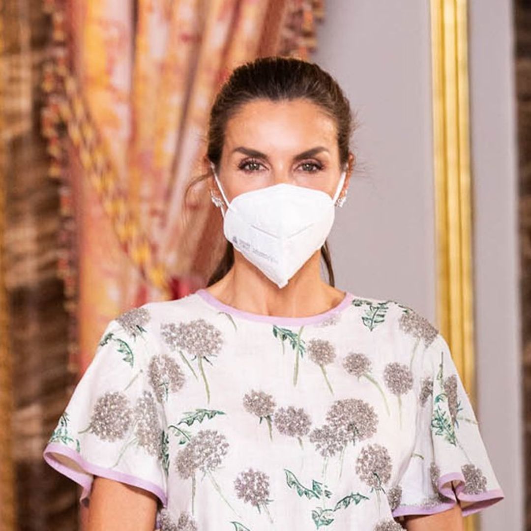 Doña Letizia cumple 49 años con nuevo armario: descubrimos los mensajes detrás de sus nuevos looks