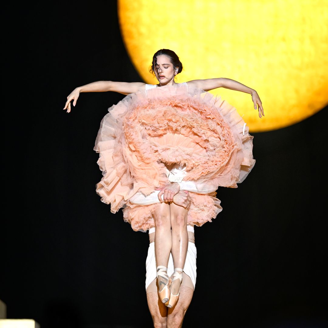 Rosalía ha mostrado una fuerte inspiración al mundo del ballet en sus shows.