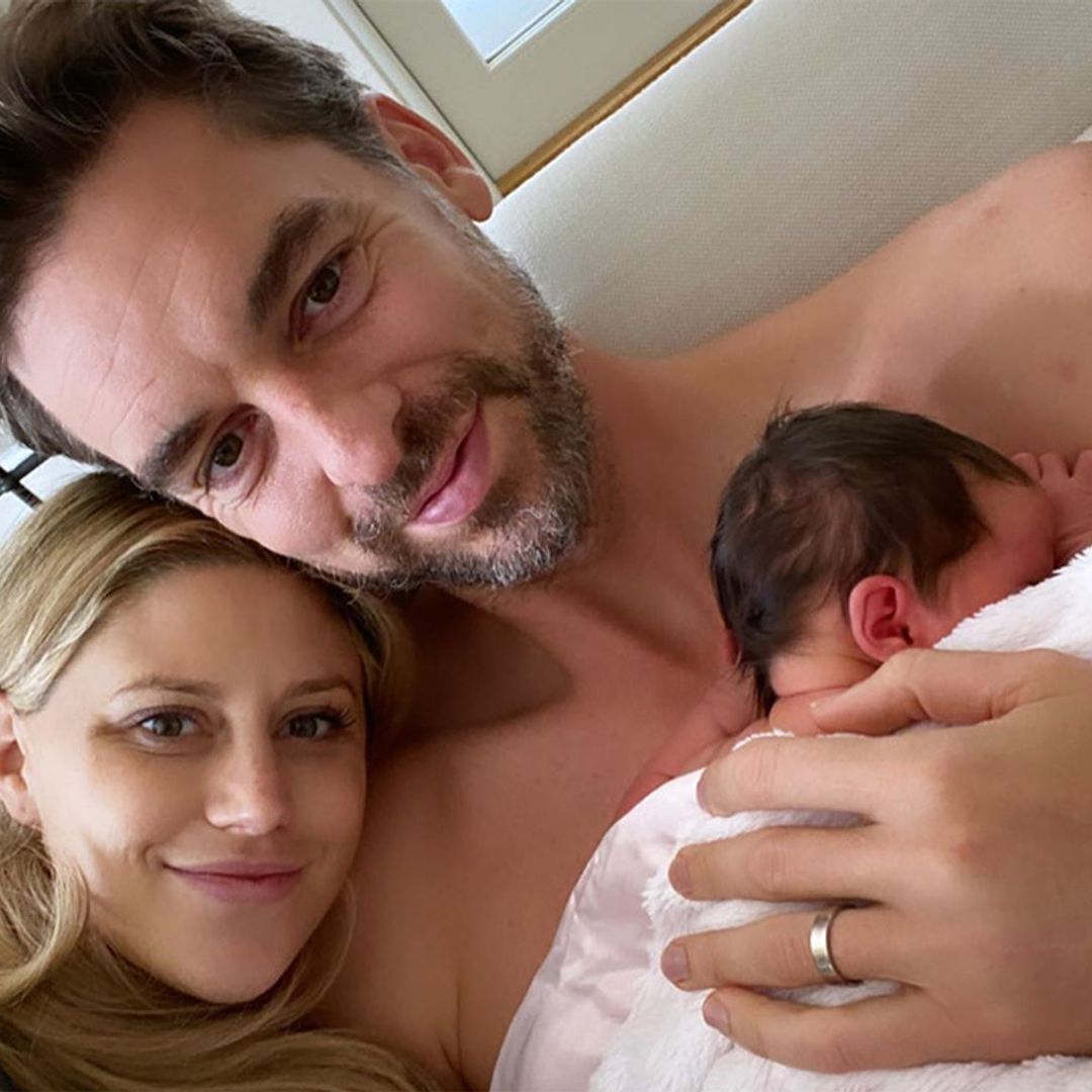 Cat McDonnell y Pau Gasol escogen a la madrina de su hija y le dedican este tierna foto