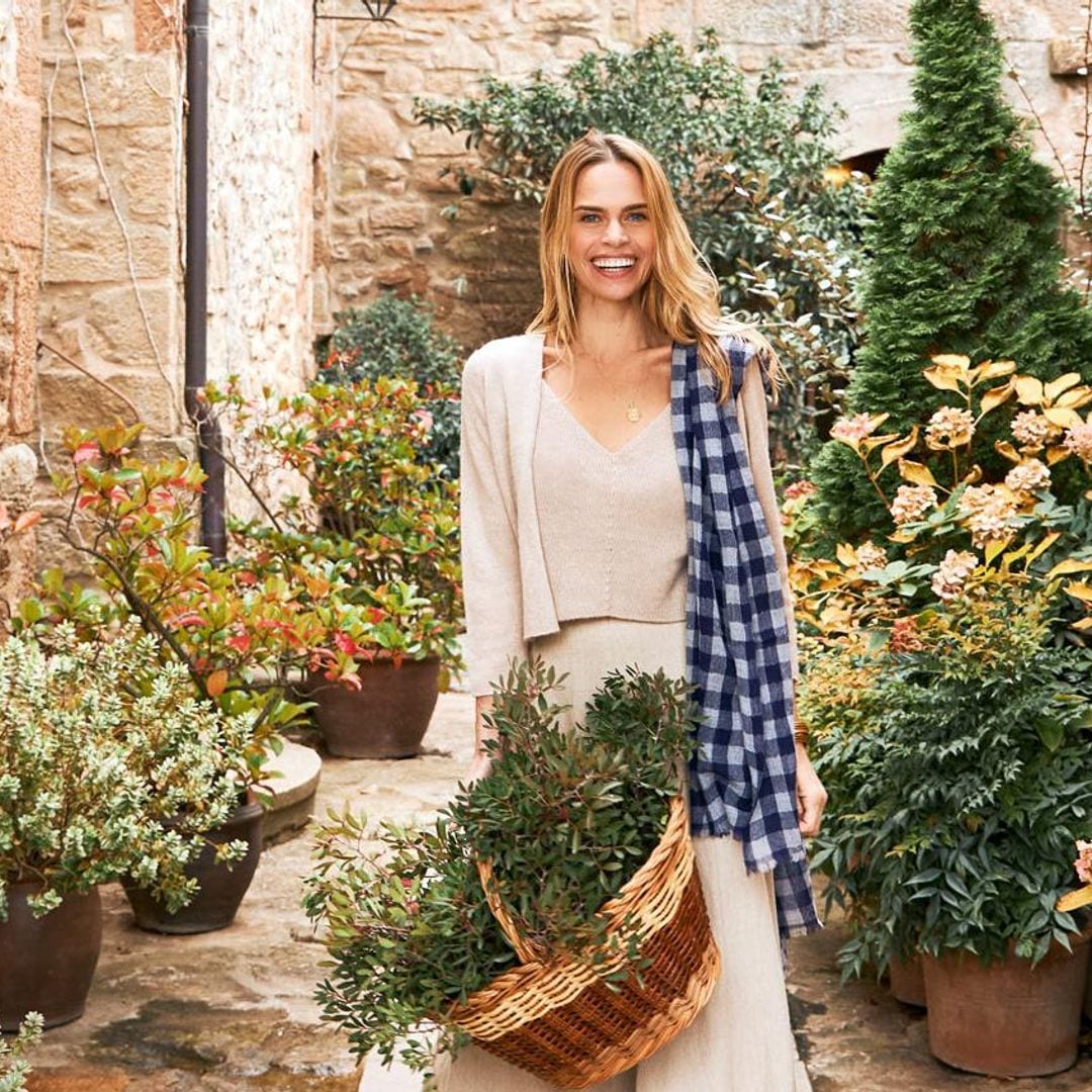 Veronica Blume en la masía donde es feliz