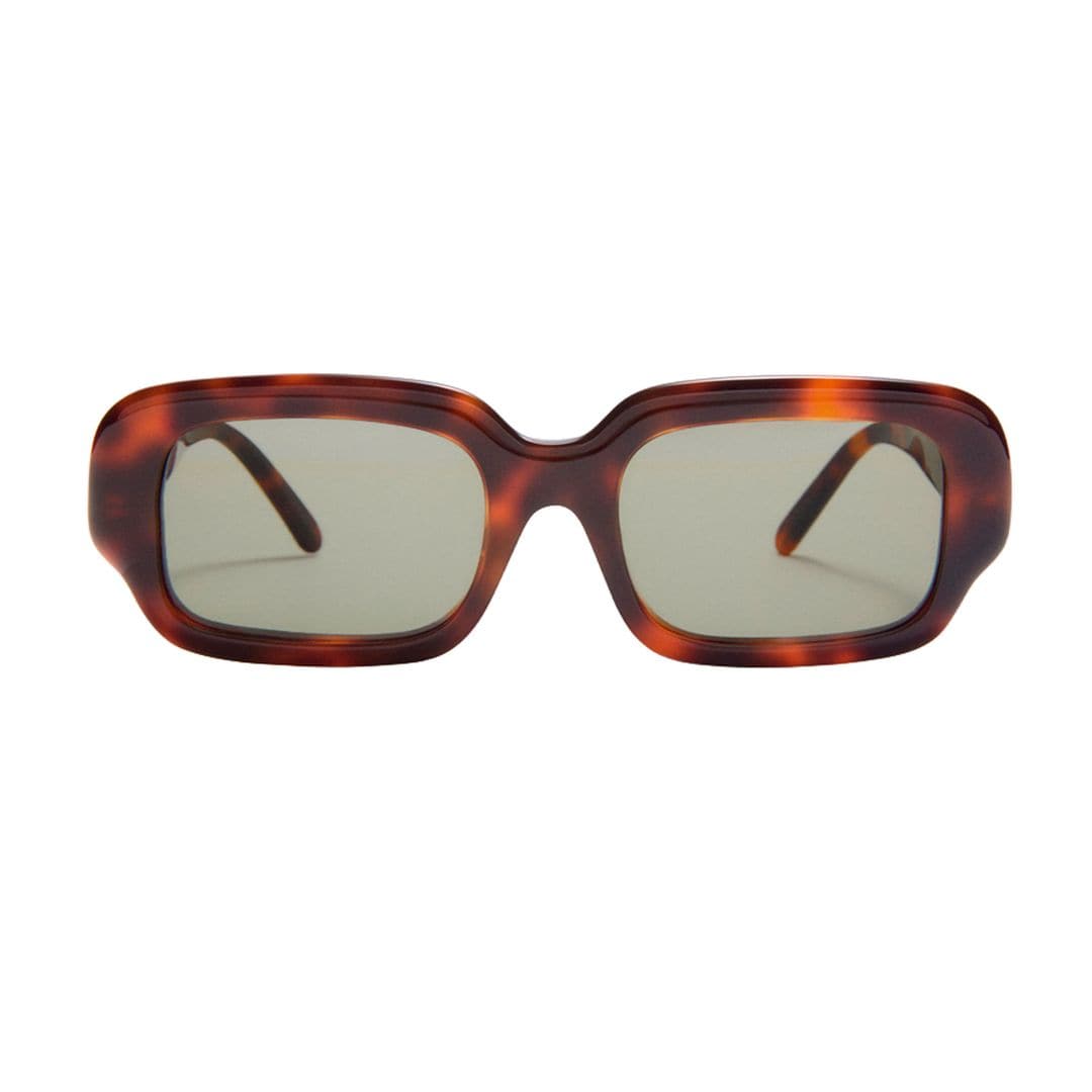 Gafas de sol (290 €), de Loewe