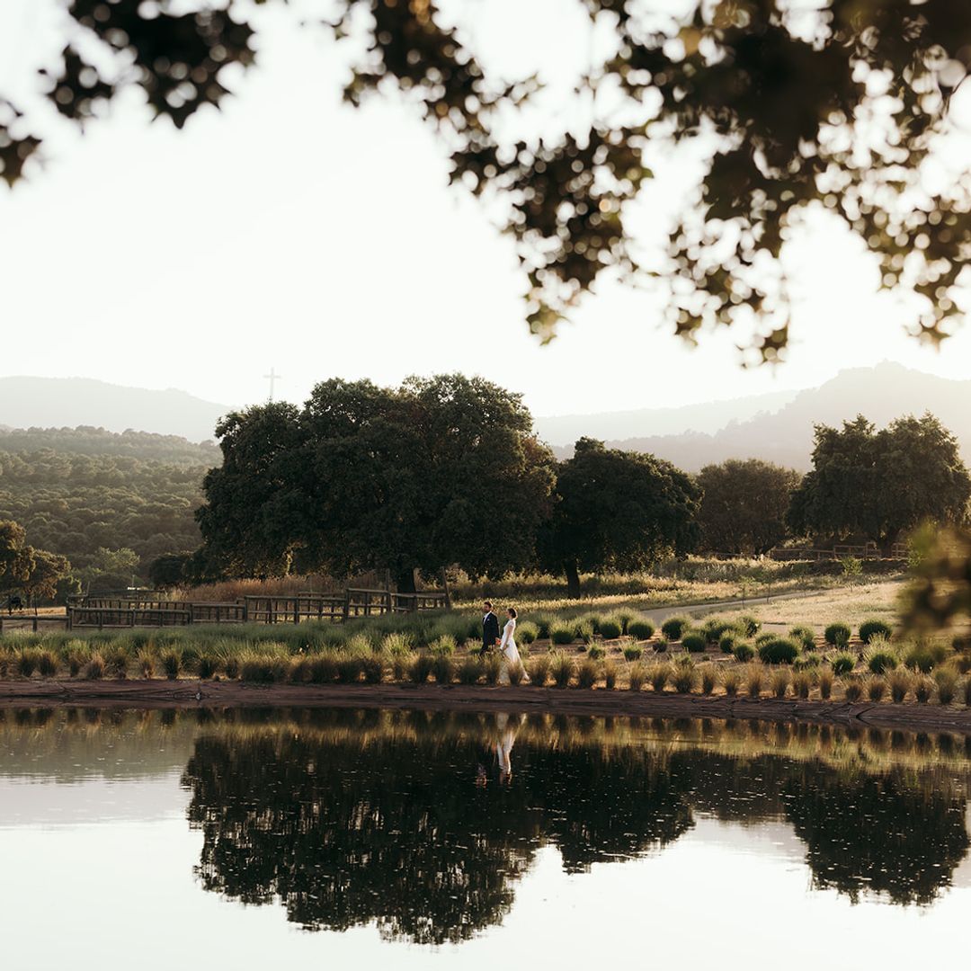 Buena gastronomía, paisajes bonitos y detalles: esto buscan las parejas que se casan en 2027 para la finca de su boda