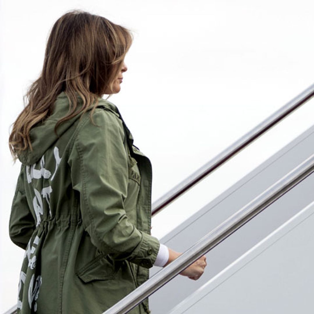 La chaqueta de Melania Trump, una polémica sin precedentes que nada tiene que ver con la moda
