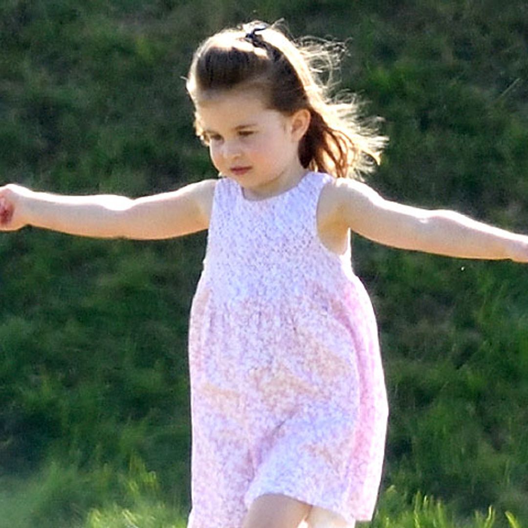 La princesa Charlotte se suma a su hermano George en sus clases de ballet