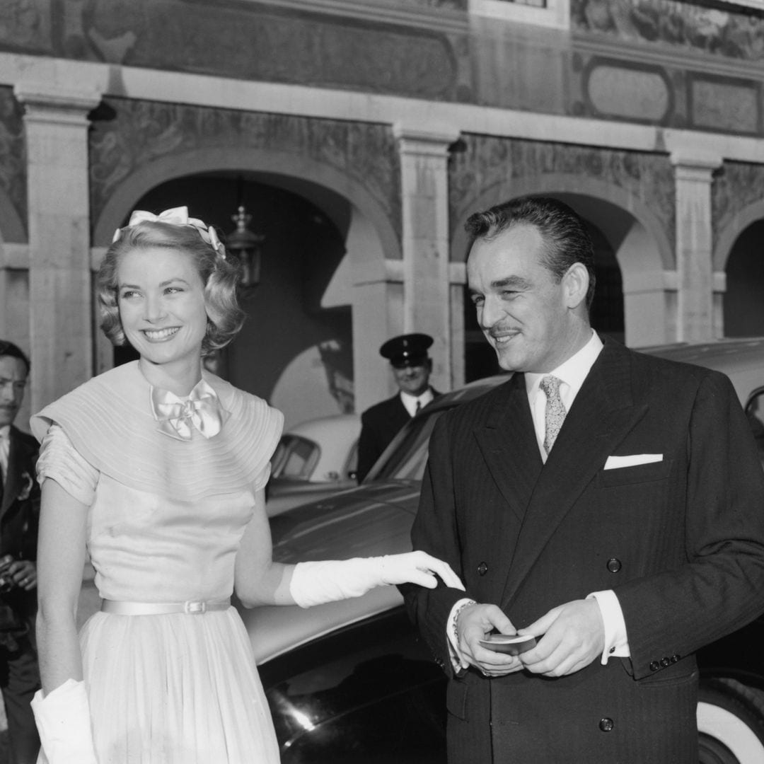 Grace Kelly y el príncipe Rainiero antes de su boda (1956)