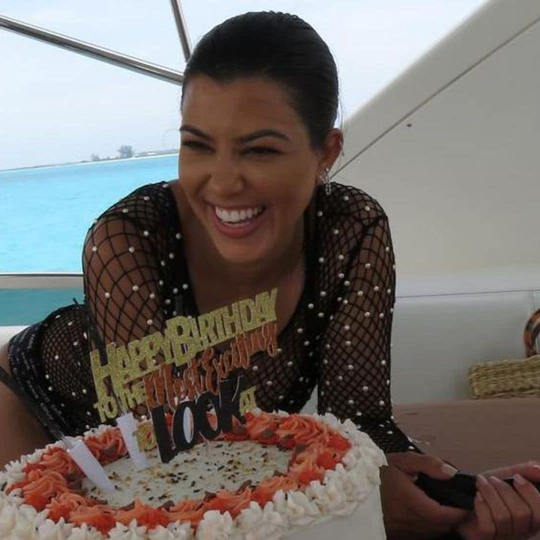 Con siete pasteles, Kourtney Kardashian celebra por adelantado sus 45 años