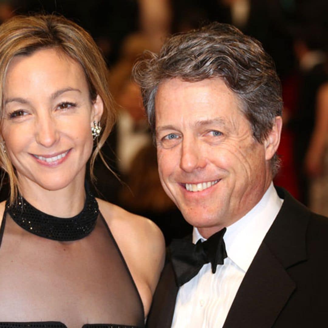 Hugh Grant se casa y no, no es en otra comedia romántica