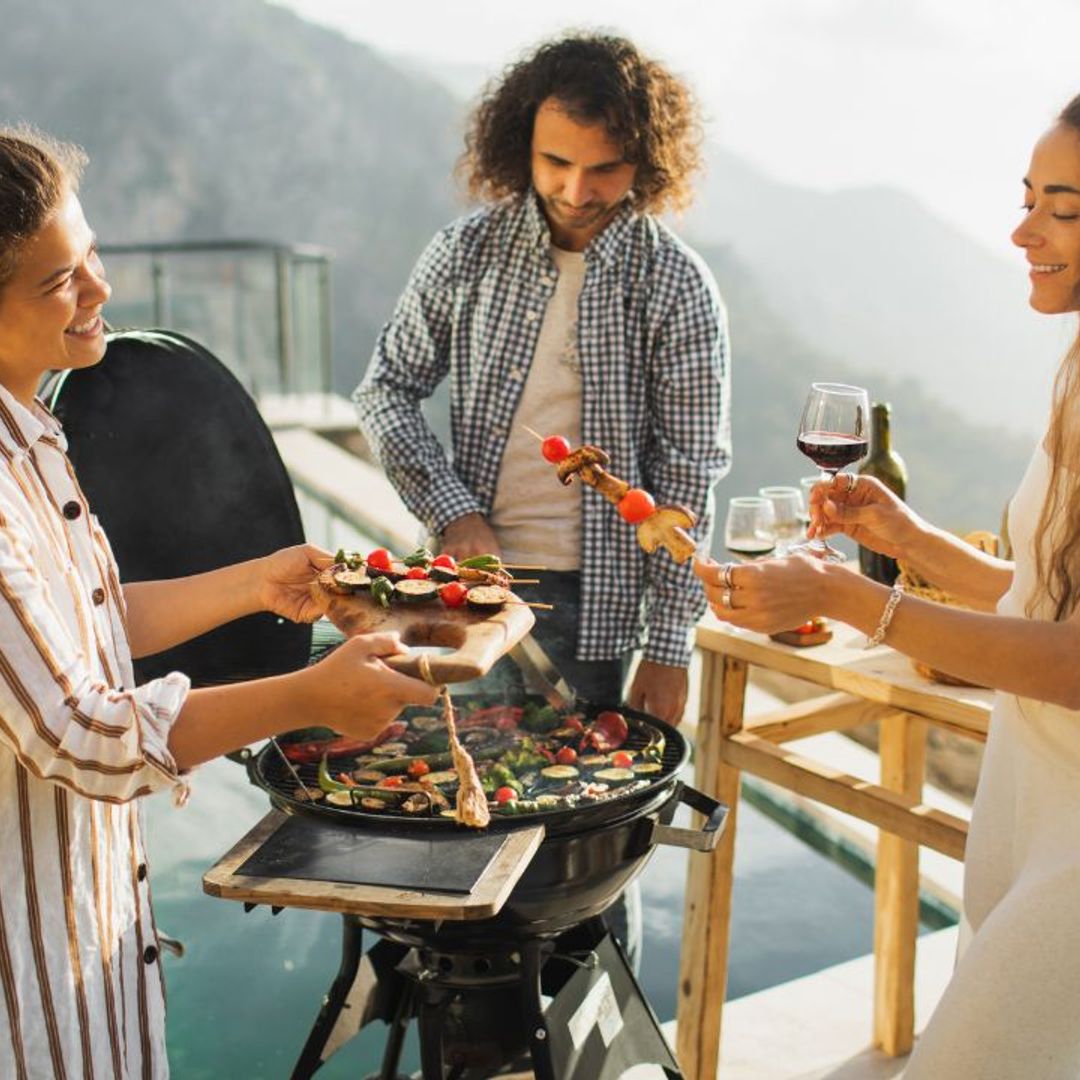 Aprovecha las ofertas de Amazon y prepárate para el buen tiempo con esta barbacoa compacta