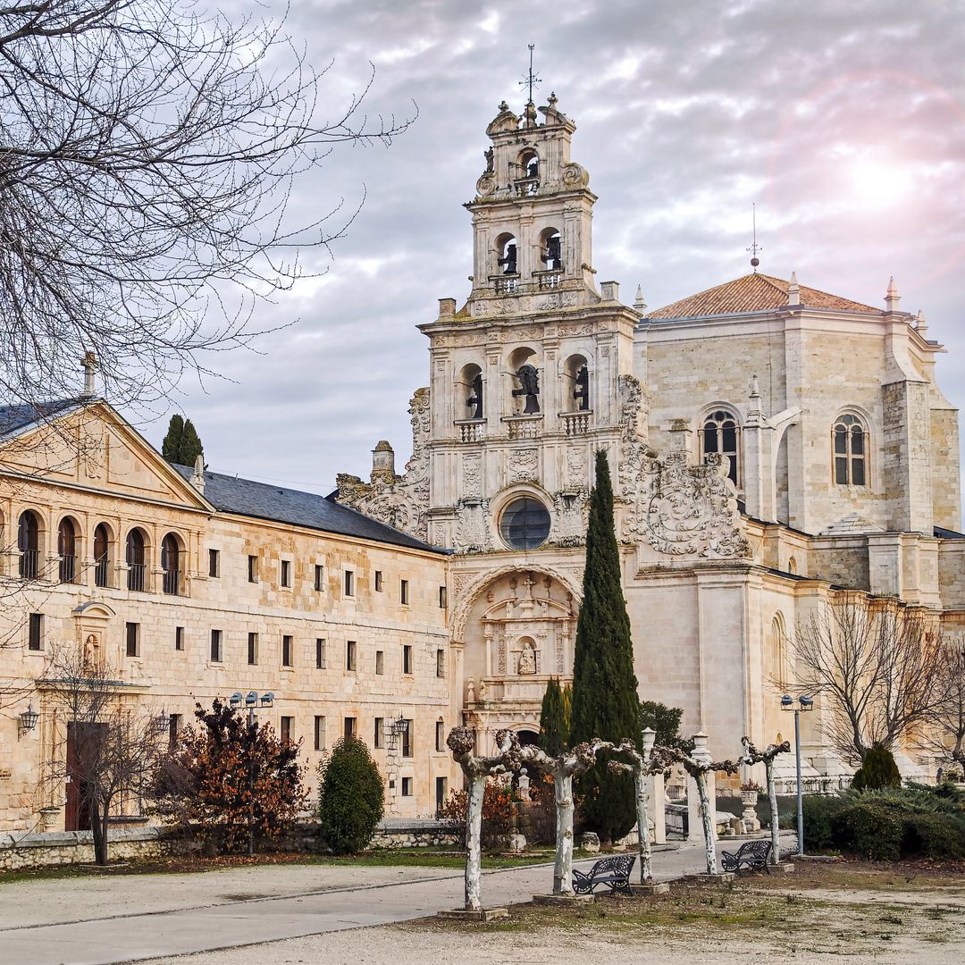 El monasterio de la Ribera del Duero que guarda el único bestiario en castellano del mundo