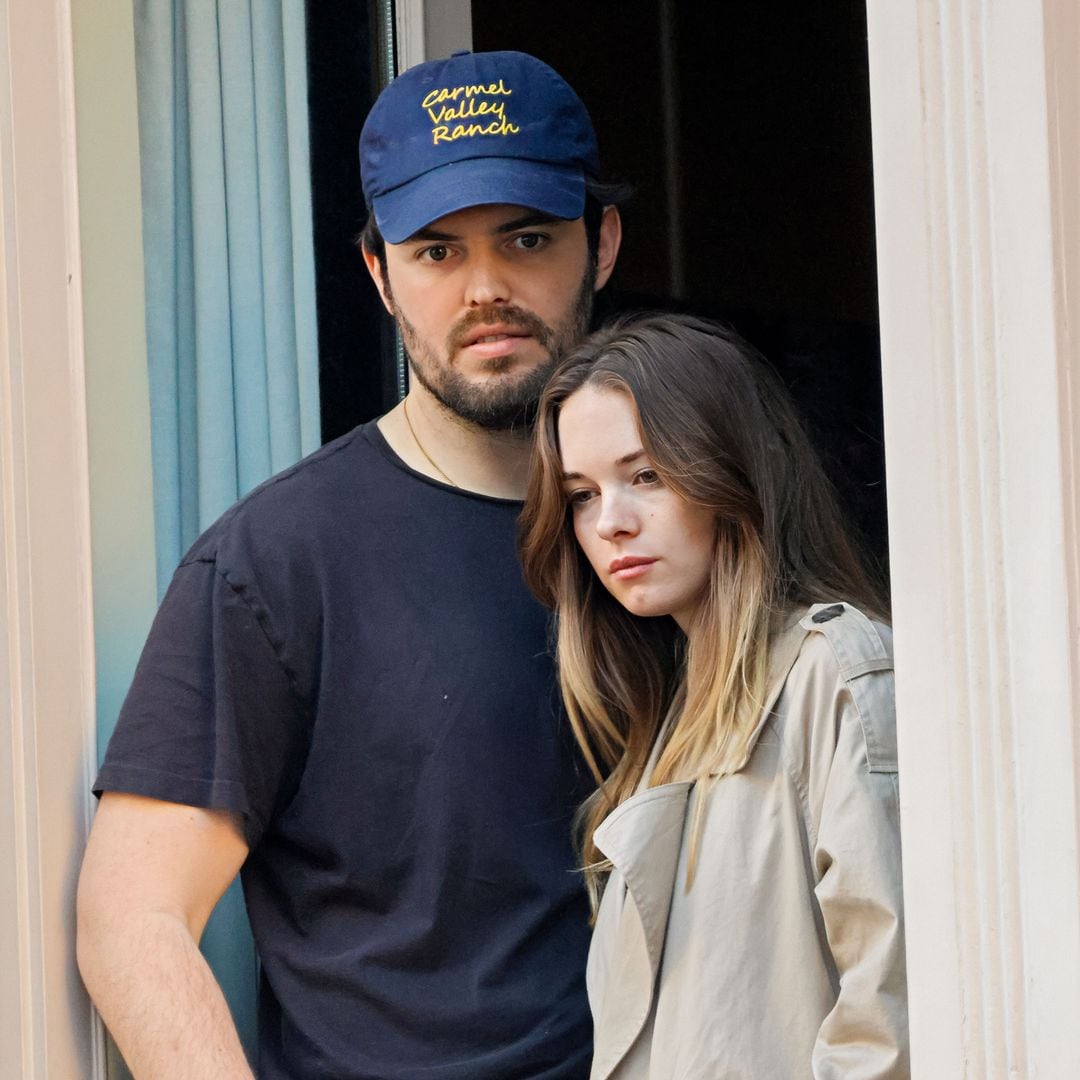 Stella Banderas y su prometido, Alex Gruszynski, dos enamorados en Málaga