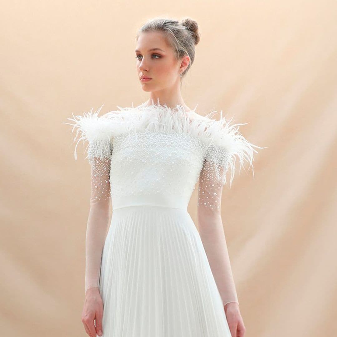 Si te gustan estas firmas de invitada, tienes que ver sus vestidos de novia