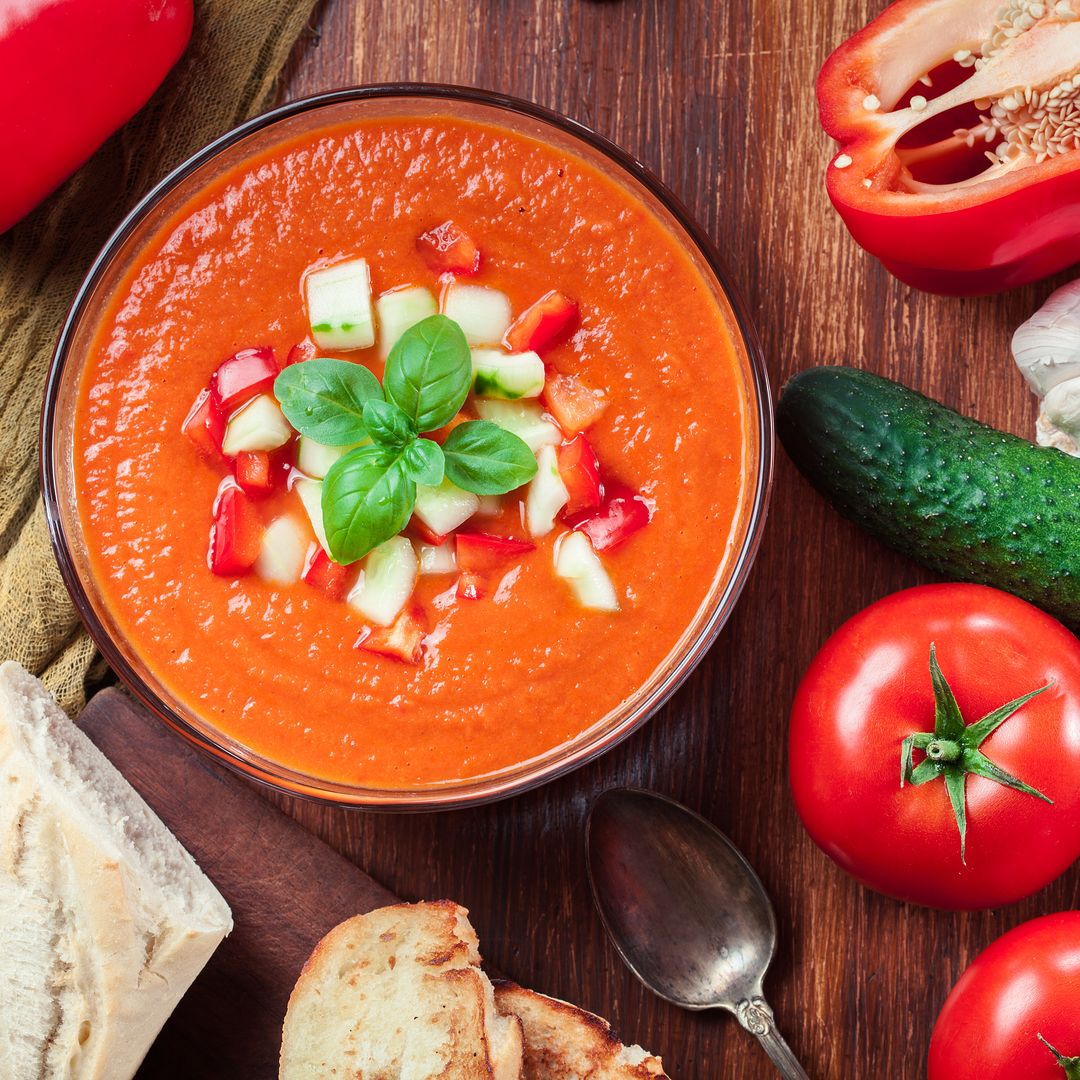 Cómo hacer gazpacho en Thermomix: de la receta clásica a 3 ideas originales