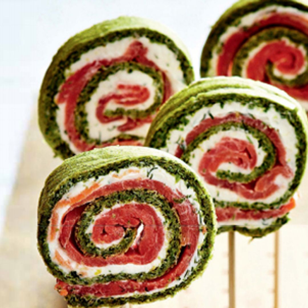 ‘Lollipops’ de jamón y crepes de perejil