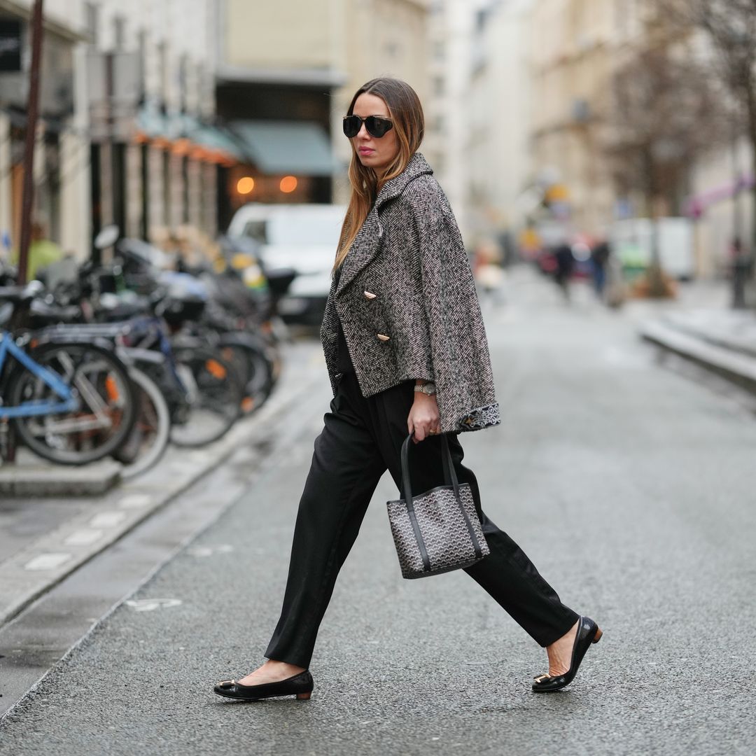 5 zapatos cómodos de las rebajas de Zara que combinan con pantalón de traje y son perfectos para la oficina