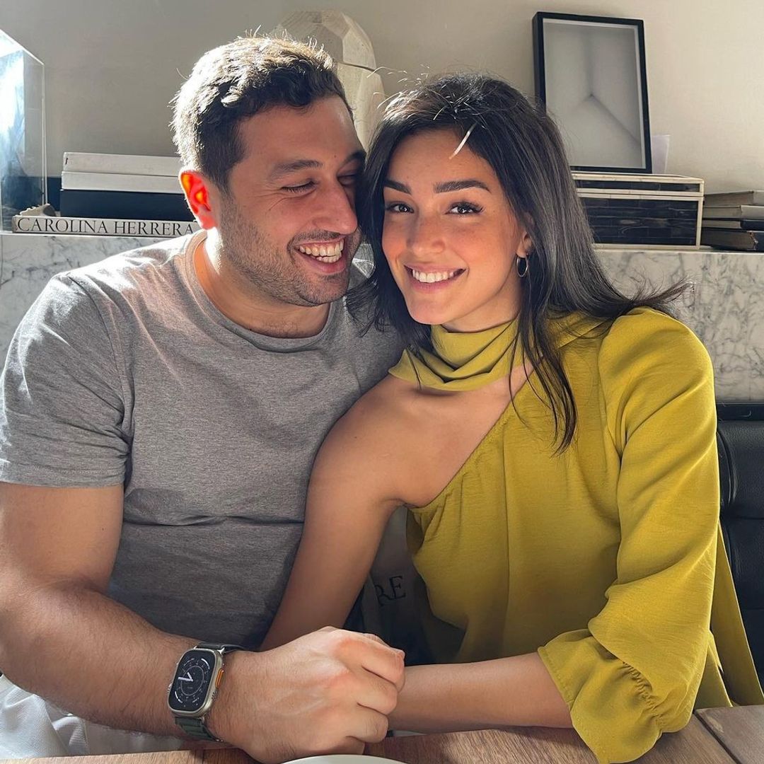 Ale Capetillo comparte un íntimo y nuevo vistazo al día de su boda por el civil