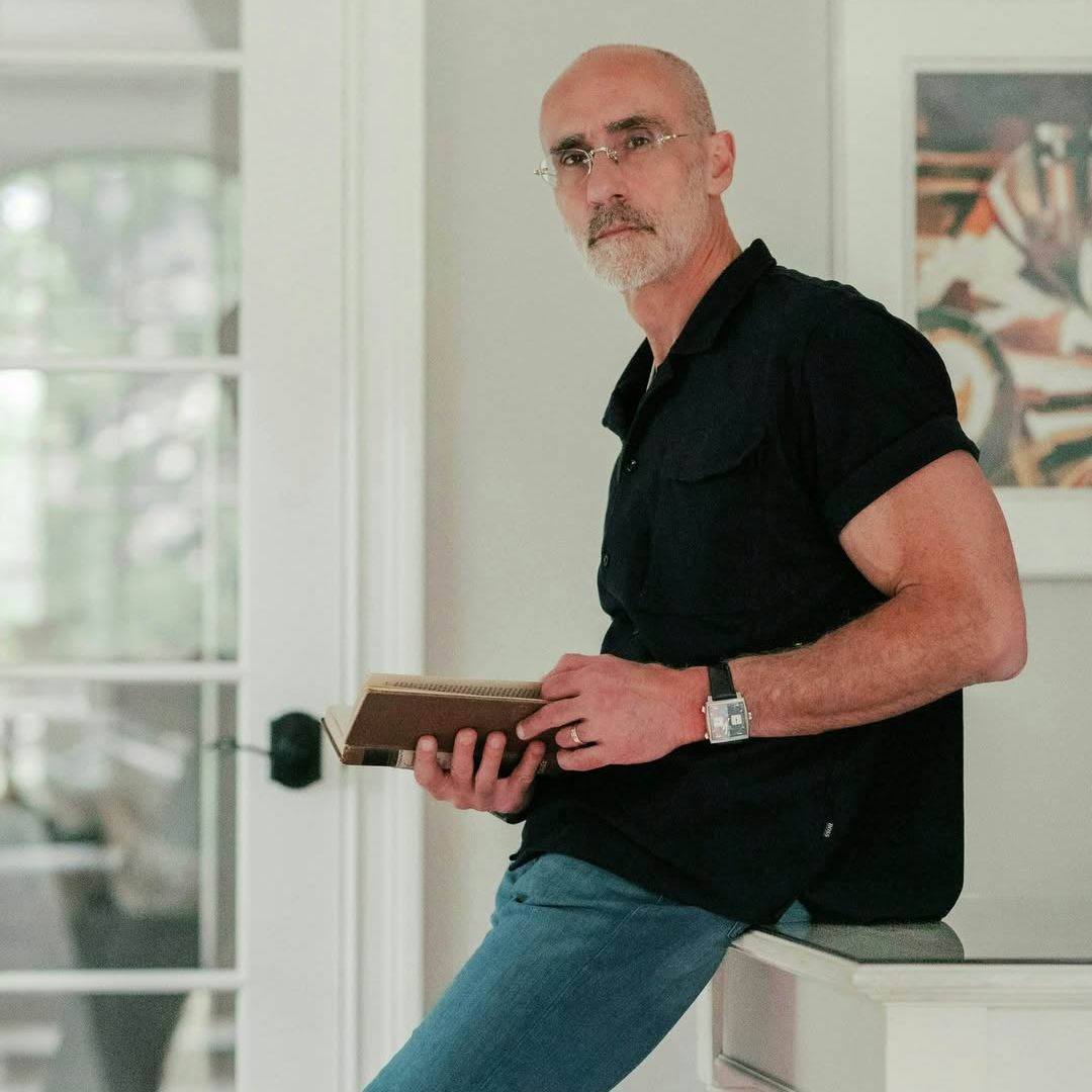 Ni la pasión, ni el dinero: el secreto de un matrimonio que dura está en otra parte, según el profesor de Harvard Arthur Brooks