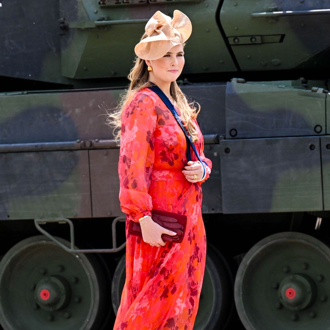 De una boda en Jerez a un evento militar: Amalia de Holanda recicla su vestido comodín