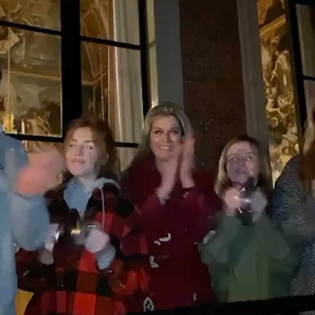 Cacerola en mano y desde el balcón: los reyes de Holanda y sus hijas apoyan a los sanitarios