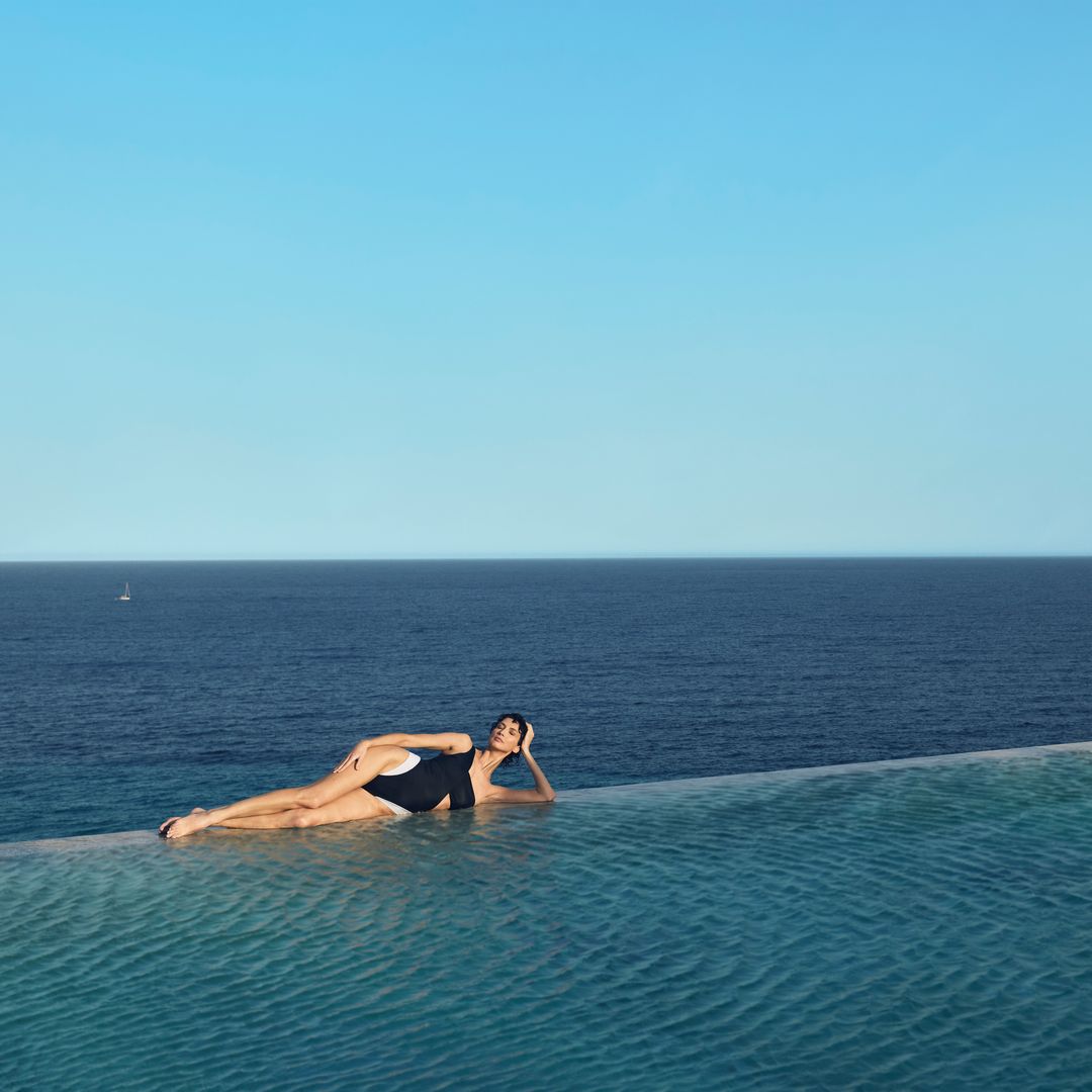 Piscina del hotel Bless Ibiza