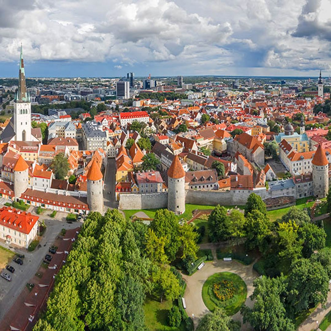 Estonia es tendencia: Duyos escoge este país para celebrar su 25 aniversario en la moda