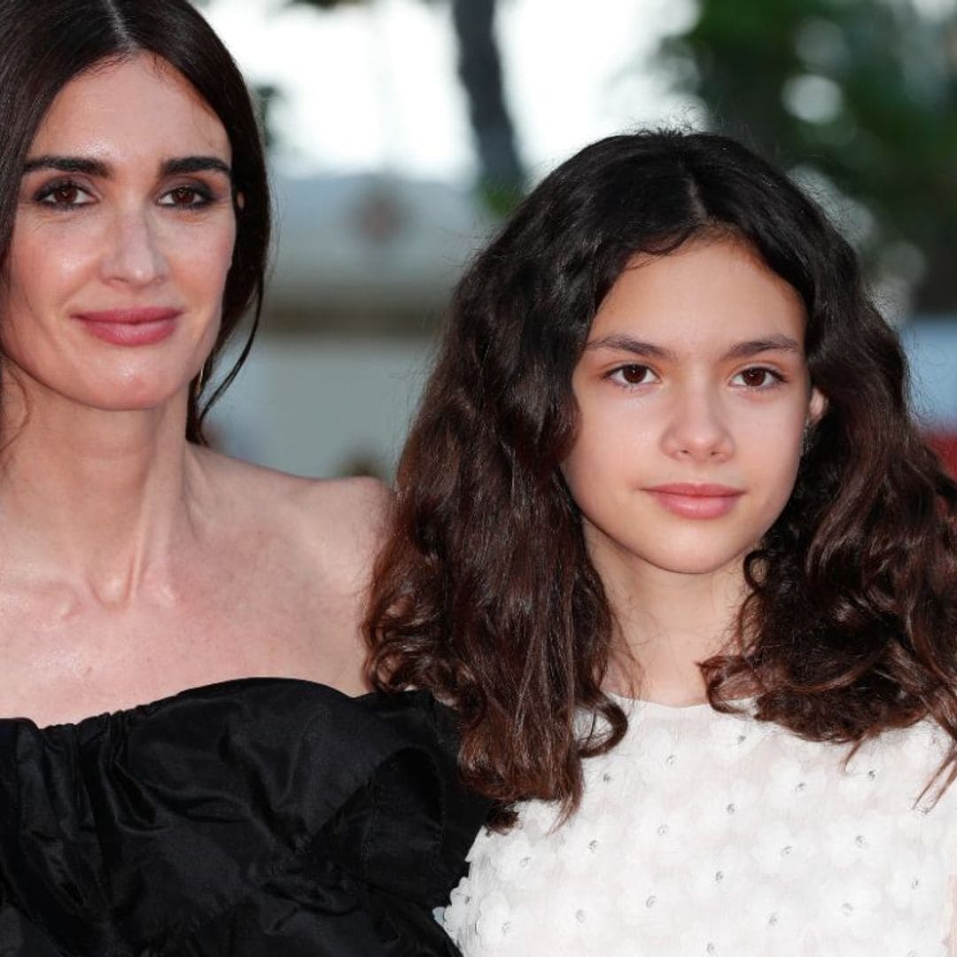 Ava Salazar continúa siguiendo los pasos de su madre, Paz Vega, protagonizando una serie