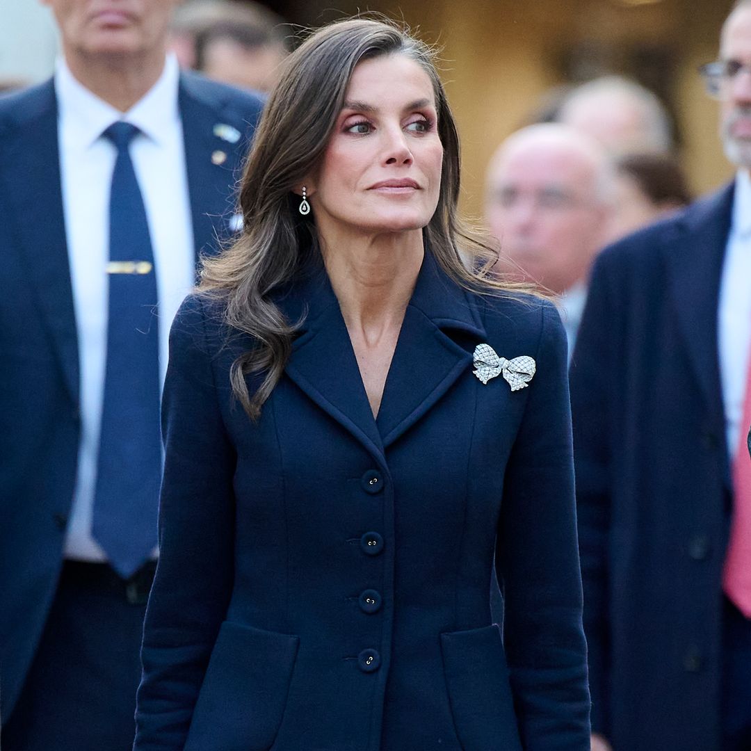 El cambio de zapatos de la reina Letizia en Finlandia que pasó desapercibido: de los 'kitten heels' a las botas de caña ancha