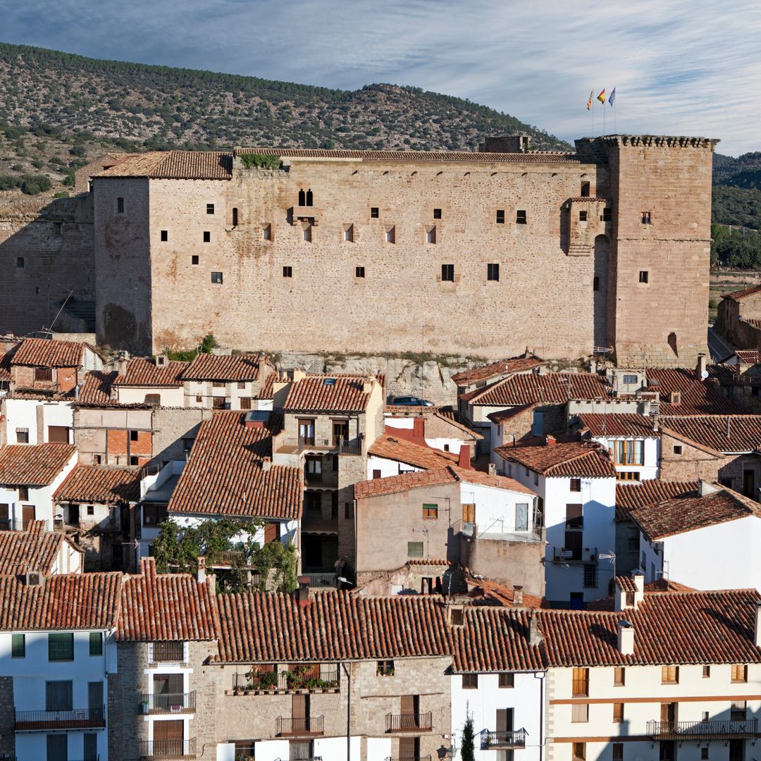 El bonito pueblo de Teruel donde es imposible pasar frío en invierno por lo mucho y bien que se come