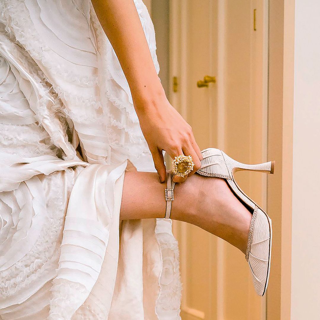 Los zapatos personalizados son el nuevo capricho de las novias: así se diseña un modelo único desde cero