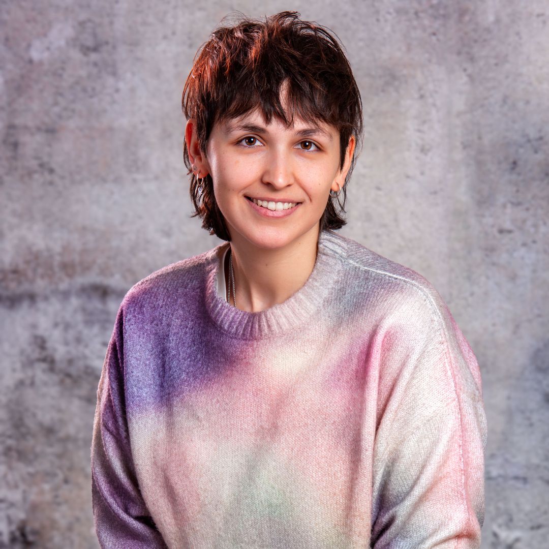 Descubrimos a Sandra Miró, la hija escritora de Megan Maxwell y nueva estrella de la novela romántica: "Quiero que confíen en mí"