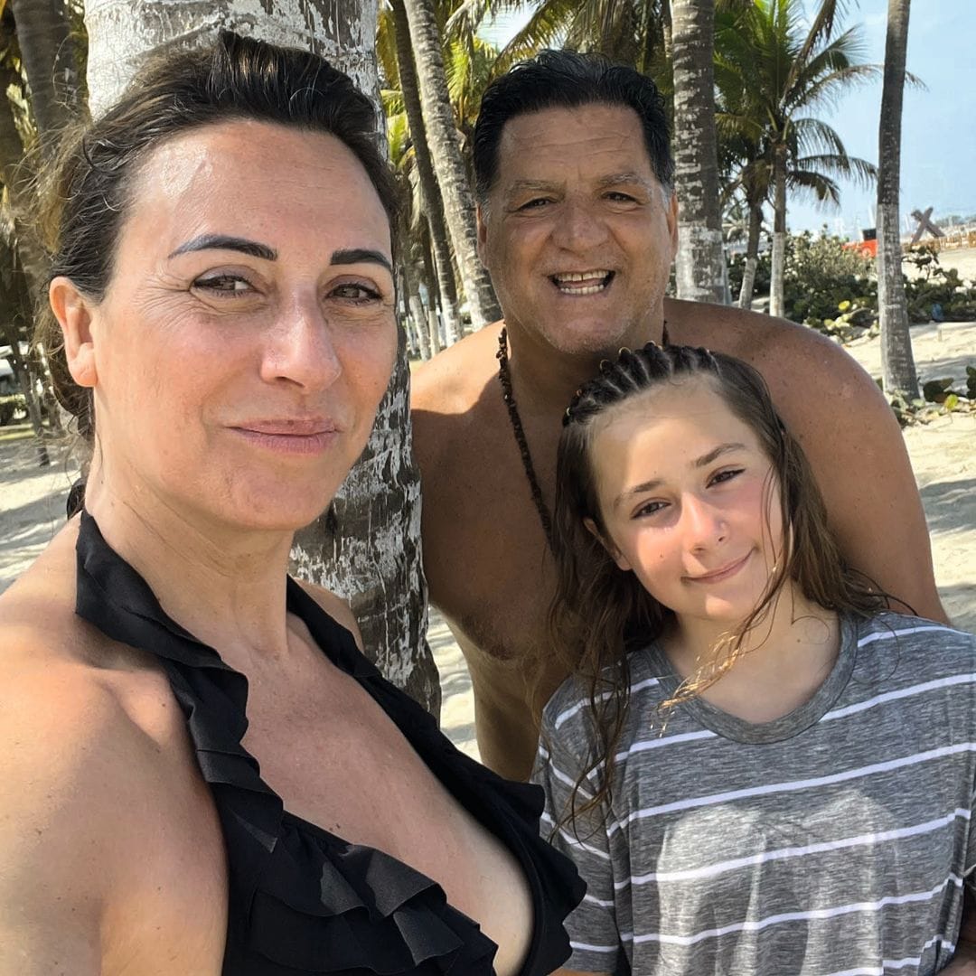 José Campos con su mujer y su hija