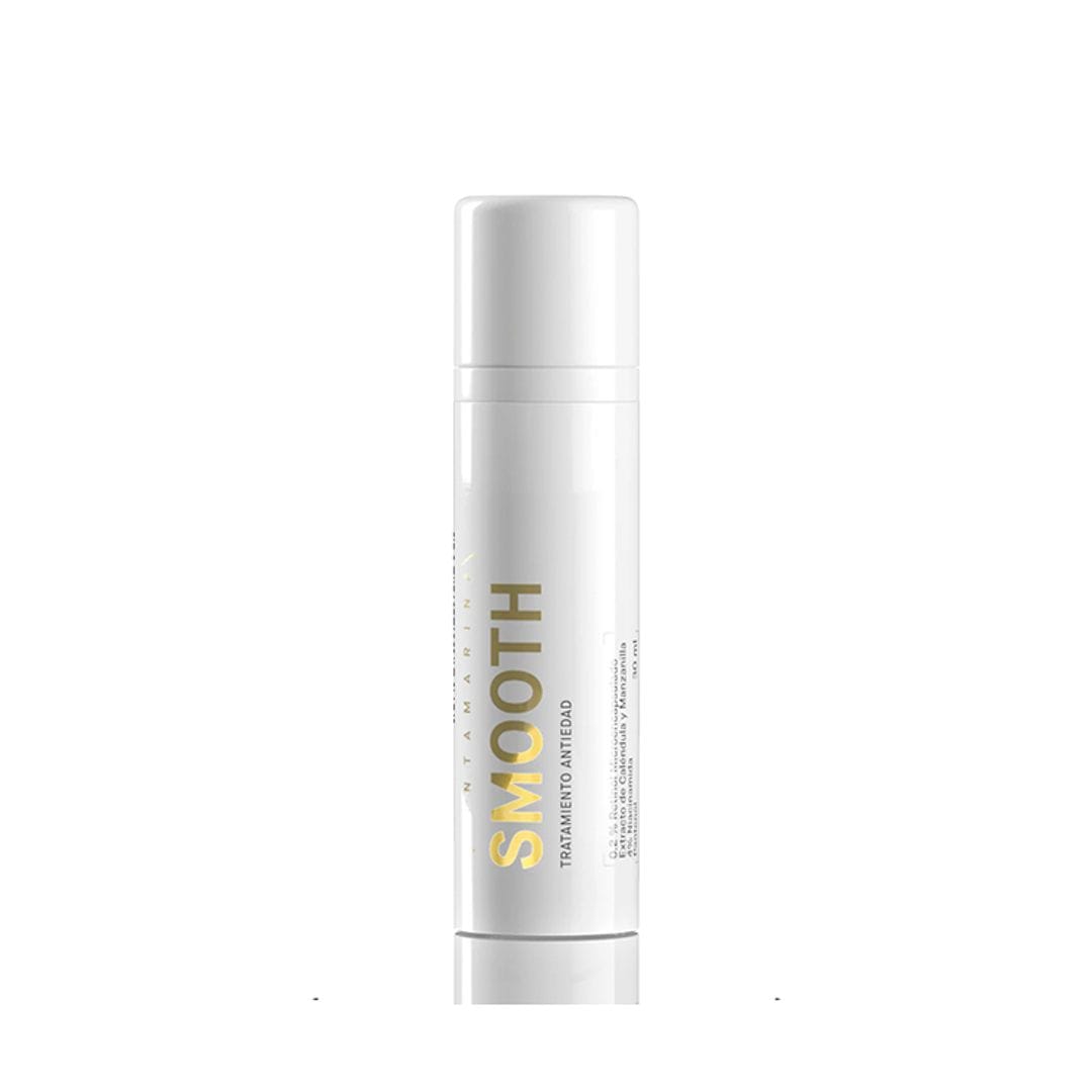 0.2 SMOOTH, de Santamarina Cosmetics (49,90 euros) es un tratamiento antiedad de uso nocturno con un 0,2% de retinol microencapsulado que incluye un sistema de liberación progresiva que reduce la irritación; también lleva niacinamida, pantenol y caléndula para cuidar de la barrera cutánea. 