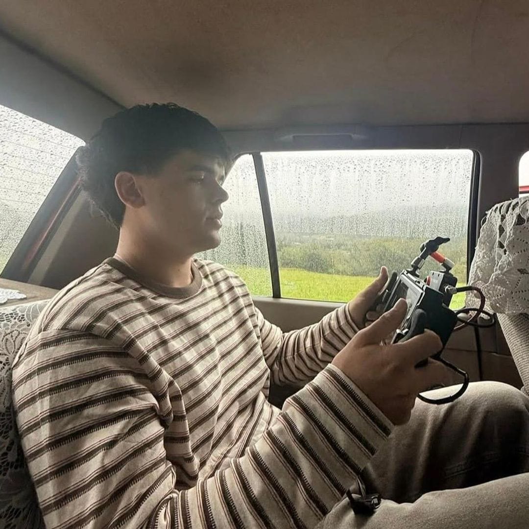 Iñigo Quintero en la grabación de su videoclip 