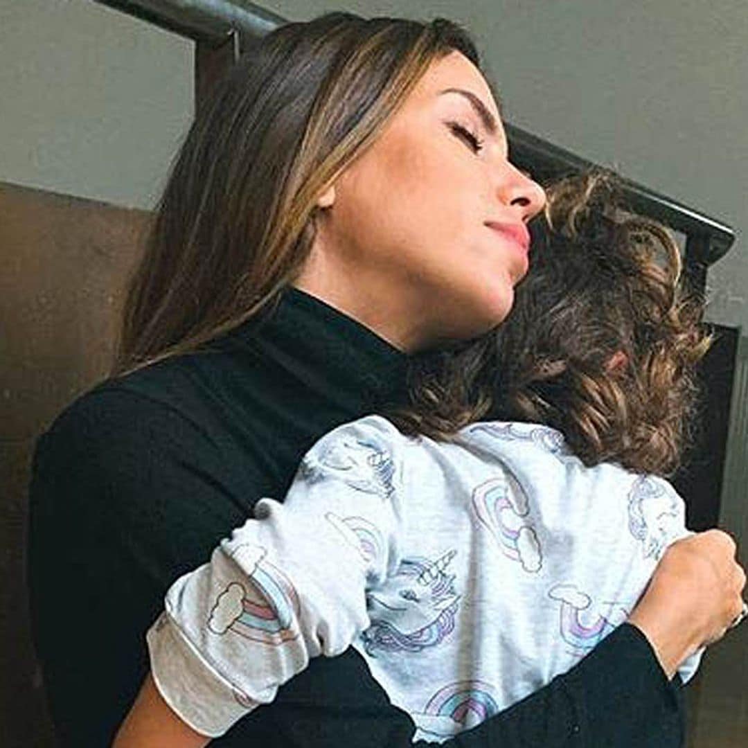 Melissa Jiménez y Marc Bartra celebran el cumpleaños de su 'princesa' Abril con ¡una tarta-unicornio!