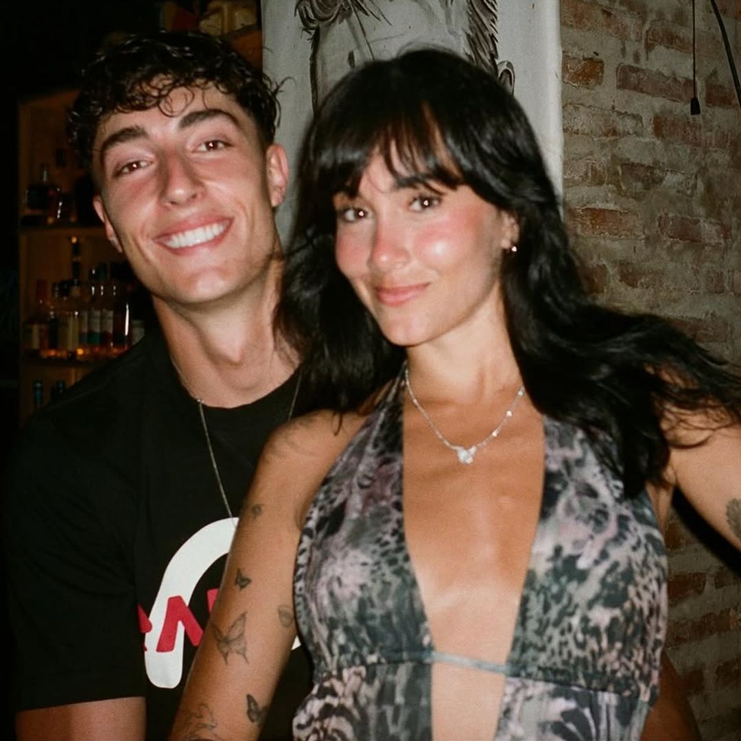 Aitana y Plex celebran su cumpleaños en este conocido restaurante de Madrid: sabemos qué comieron
