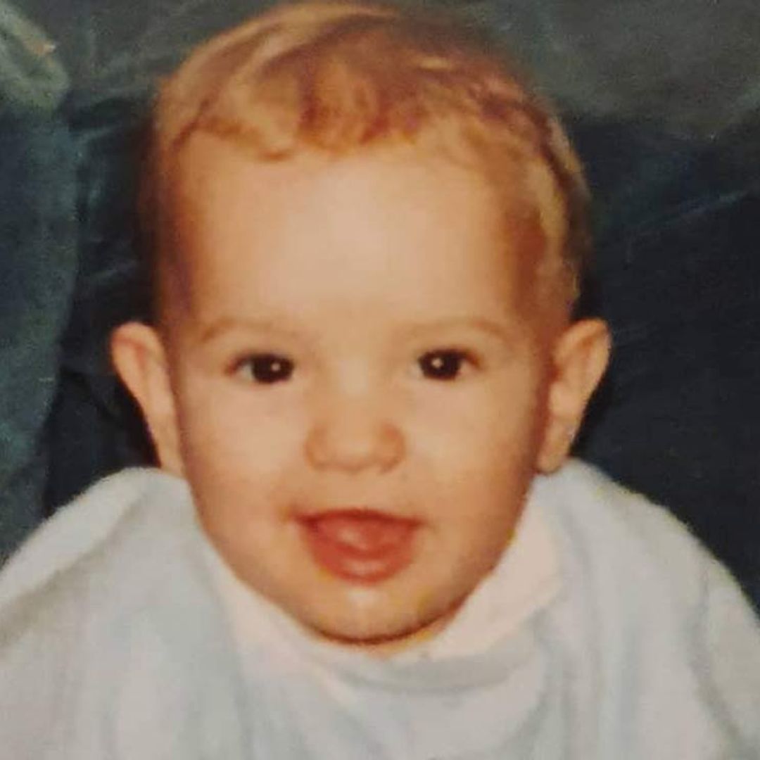 ¿Reconoces a este famoso cantante que acaba de cumplir 30 años?
