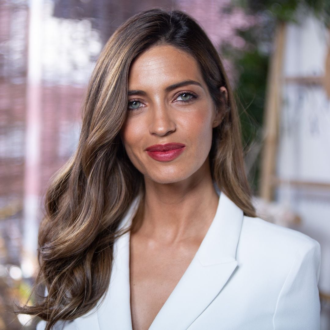 Sara Carbonero, sobre su cambio de look: "¿Quién dijo que el flequillo no era para verano?"
