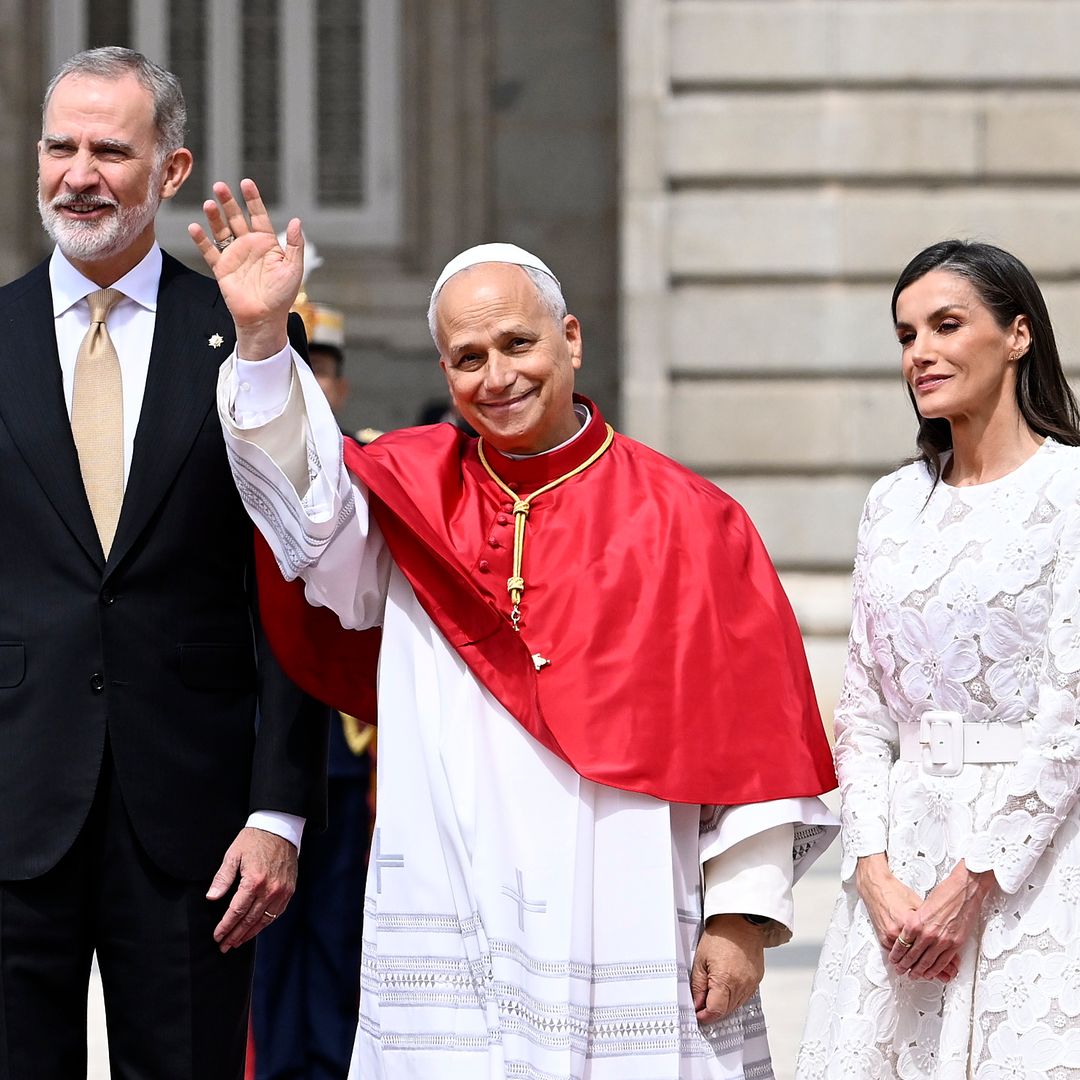 Del encuentro privado de la reina Sofía con su familia al estreno institucional de la princesa Leonor y la infanta Sofía: las mejores fotos y los detalles de la visita de León XIV a Madrid