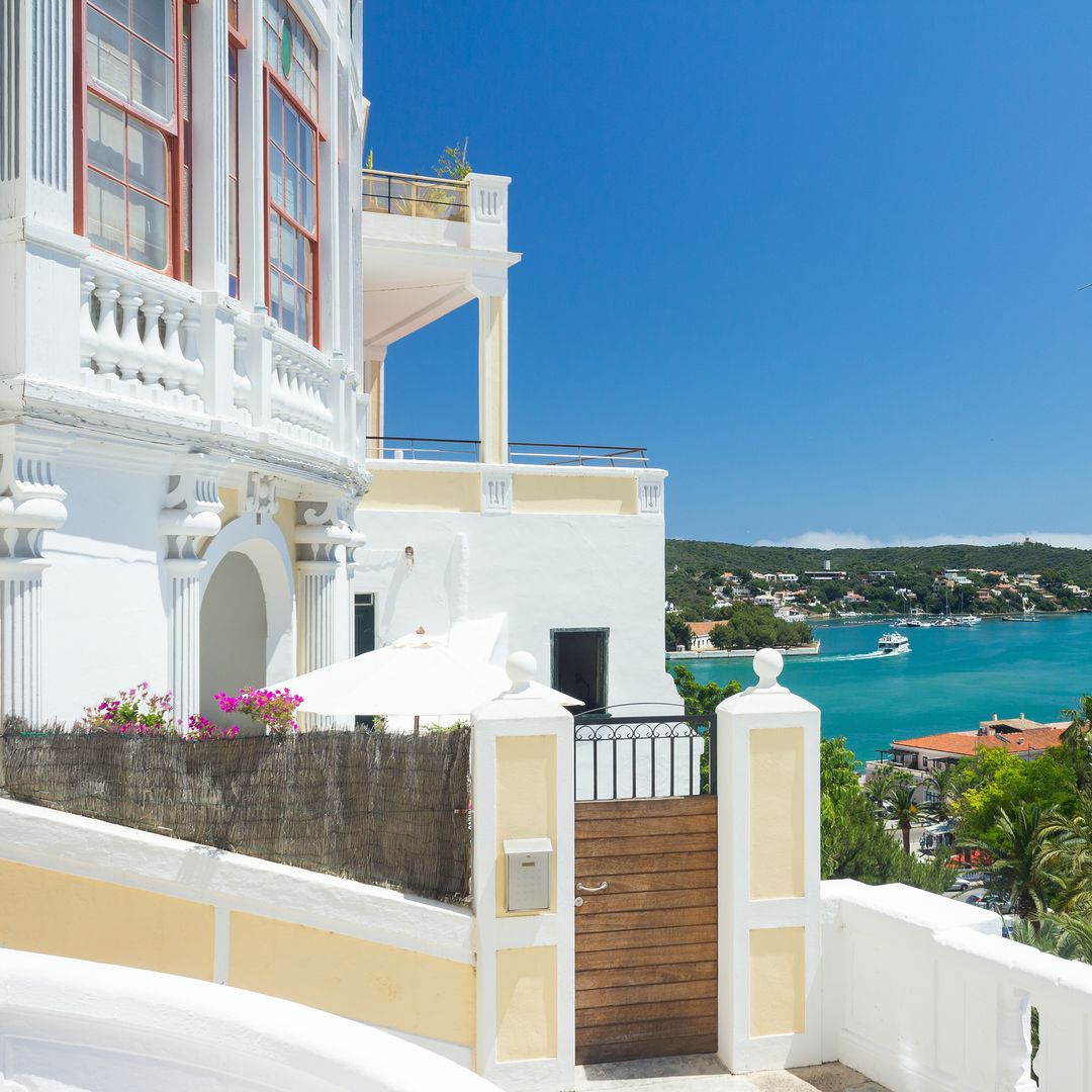 Miradores acristalados de Mahón y el mar, Menorca