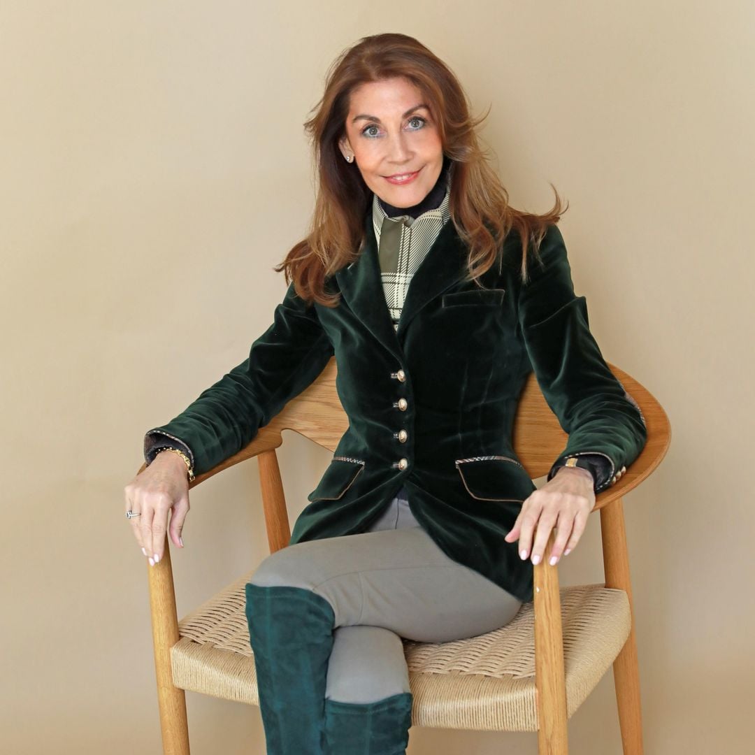 Raquel Chamorro, interiorista: “Una disposición equilibrada en la mesa genera un efecto de naturalidad y elegancia, donde cada pieza parece colocada con intención y cuidado”