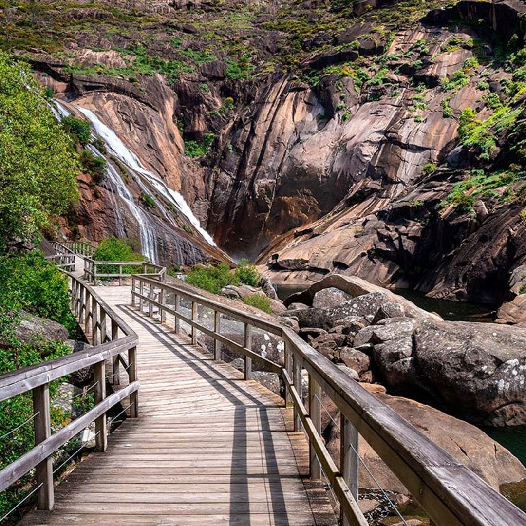 Por la Costa da Morte de la cascada de Ézaro a la playa de Carnota
