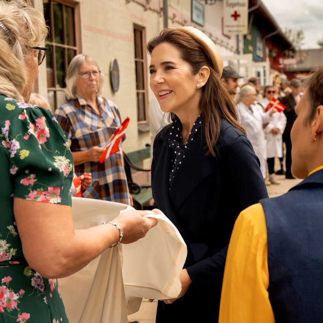 Mary de Dinamarca en Holbæk, Dinamarca, durante su gira estival